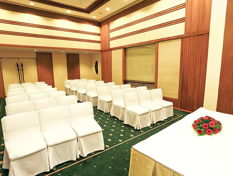 Premium Conference Area In Trident Cochin